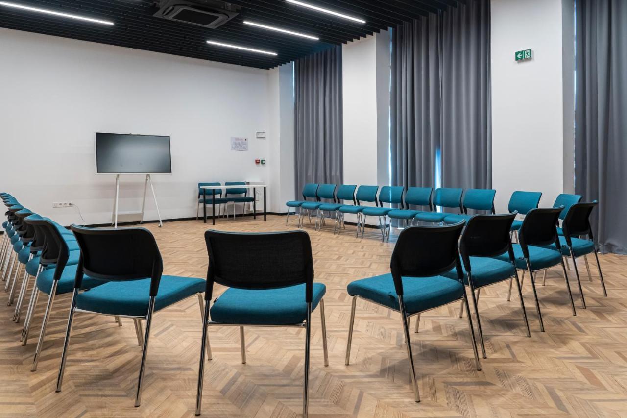 Hotel Campus 90 - Free Parking Varna Bagian luar foto