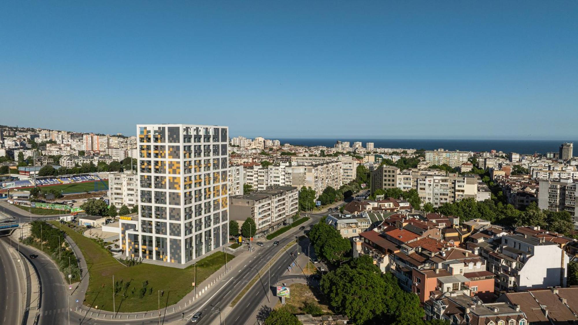 Hotel Campus 90 - Free Parking Varna Bagian luar foto